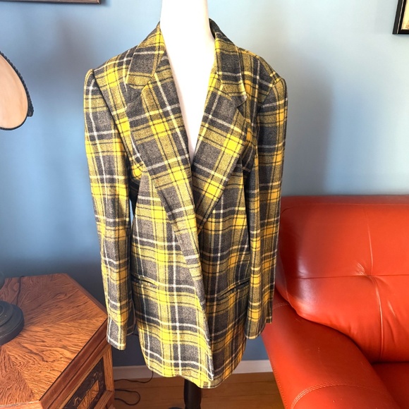 Vintage Daniel Hechter yellow and charcoal plaid blazer made in Hungary VGUC - Picture 1 of 12